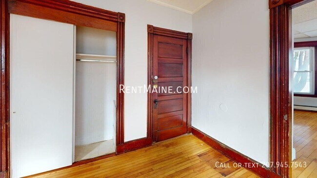 701 Main St Unit 4