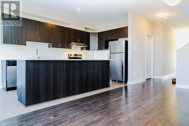 Photo - 193 Kimpton Dr