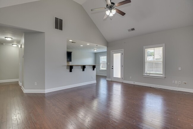 Photo - 1721 Dunmore Ave