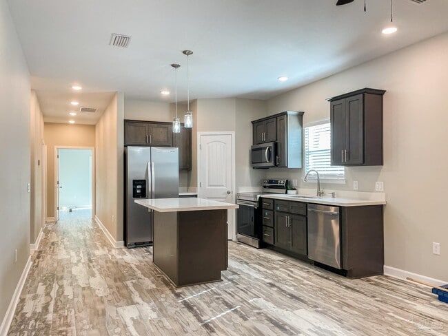 Photo - 5170 Burlington Ave