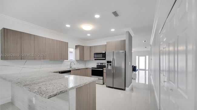 Photo - 110 SW 50th Ave