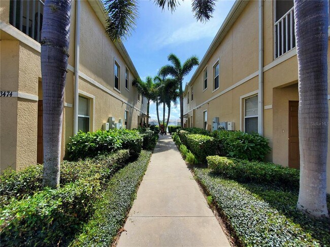 Photo - 7211 W Country Club Dr N Condo Unit 133