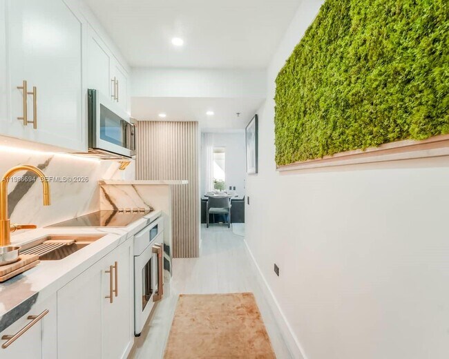 Photo - 100 Collins Ave Unidad 202