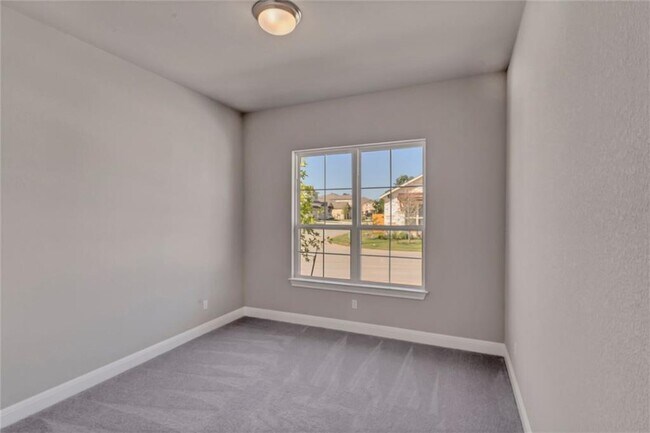Photo - 3901 Tavarez St