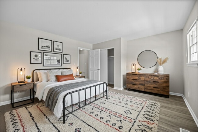 Photo - Cardinal Village Apartments