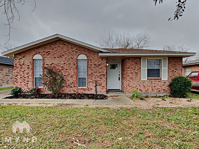 Photo - 4809 Cedar St Casa