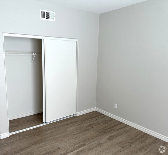Building Photo - 29121 Shadow Hills St Rental