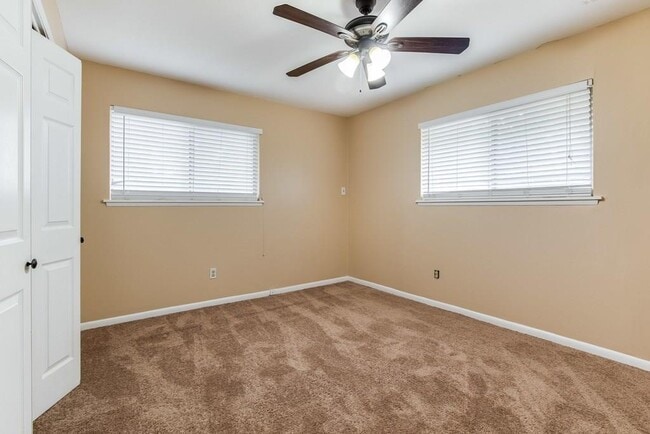 Photo - 2802 St Edwards Cir