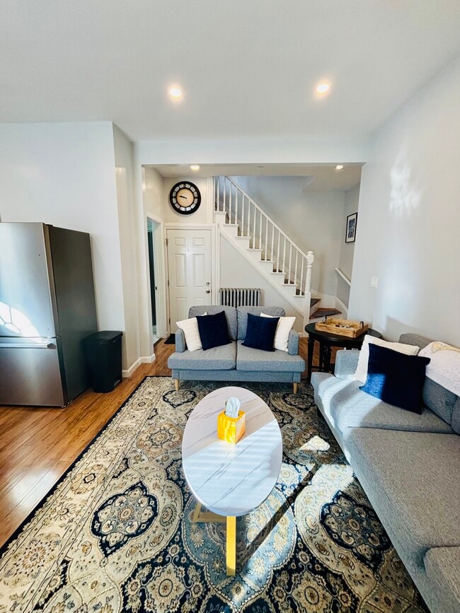 Photo - 28 Wabon St Unit 2