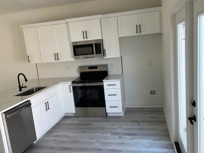 Photo - 780 Maxine Dr Unit 8C