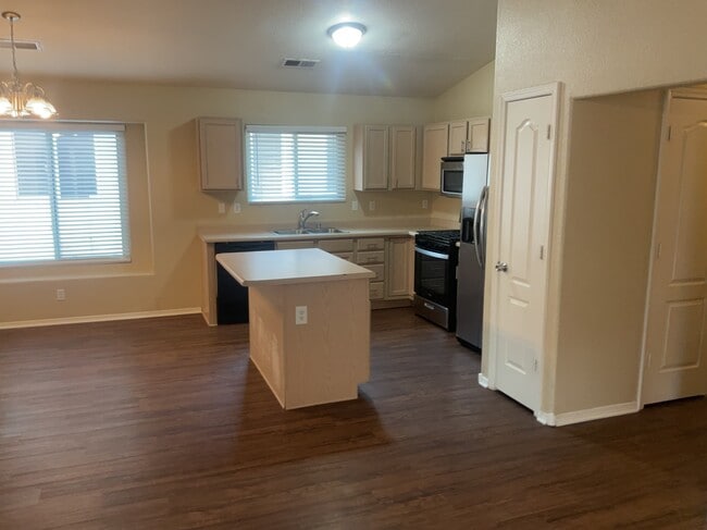 Photo - 736 Autumn Meadows Dr