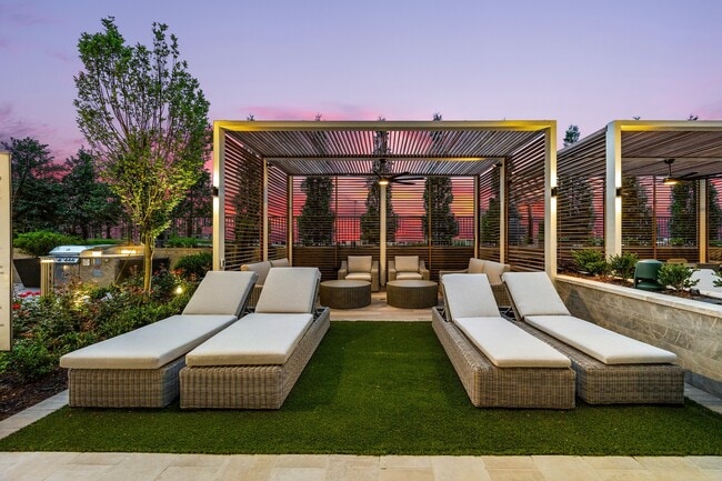 Photo - Hanover Midtown