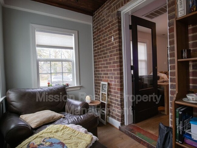 Photo - 3409 Idlewood Ave