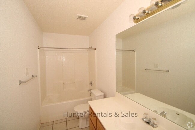 Building Photo - Thunder Creek Duplex Rental
