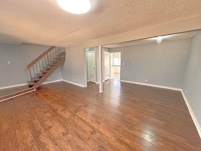 Photo - 5573 Court F