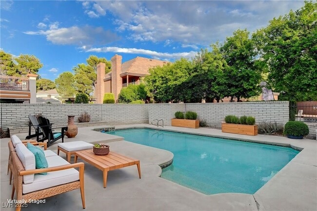 Building Photo - 945 Vegas Valley Dr Rental