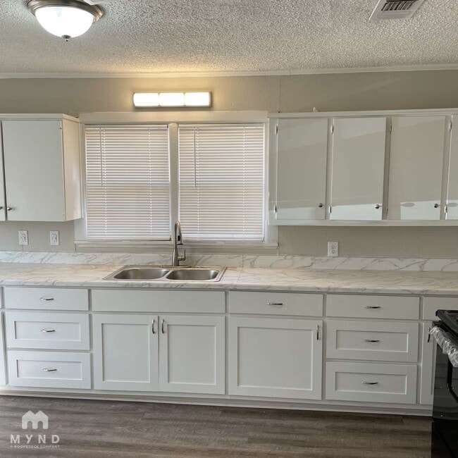 Photo - 1524 27th St