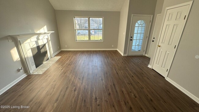 Photo - 3905 Handley Ave