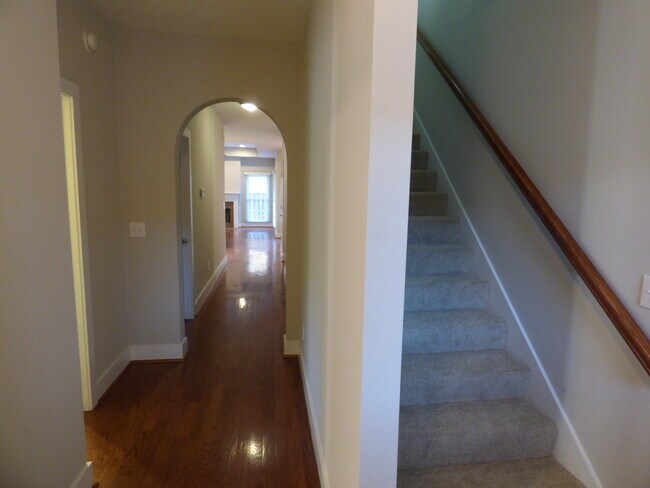 Photo - 348 Chesser Loop Cir