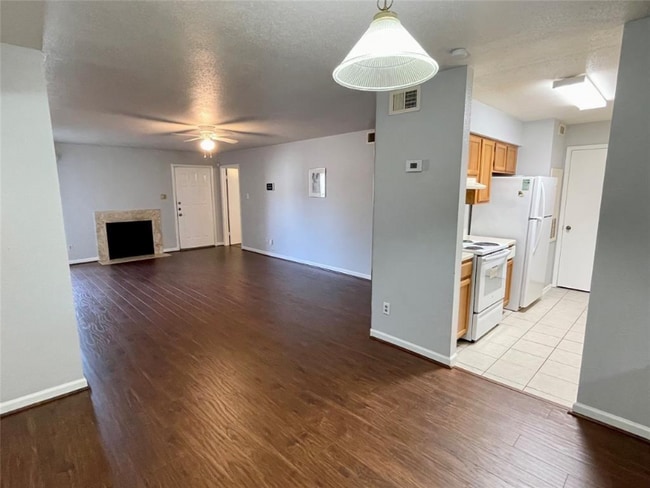 Photo - 9797 Leawood Blvd Unidad 1416