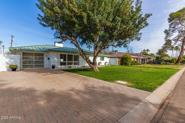 Photo - 1942 E Marshall Ave