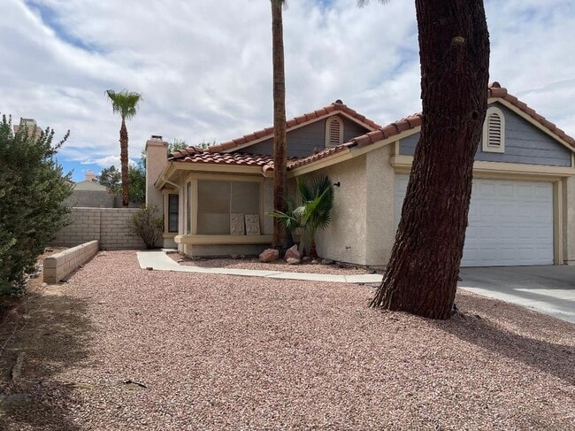 Building Photo - 8309 Palmada Dr Rental