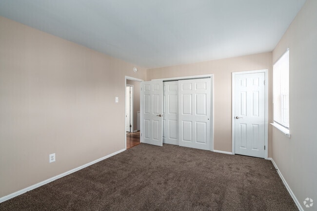 2BR, 2BA - 1,020SF - Primary Bedroom
