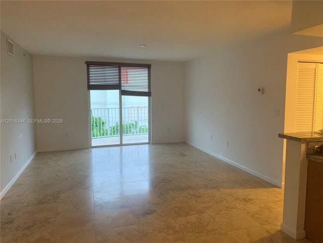 Photo - 1555 N Treasure Dr Unidad 506