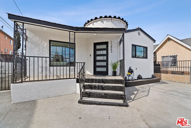Building Photo - 11863 Avalon Blvd Rental