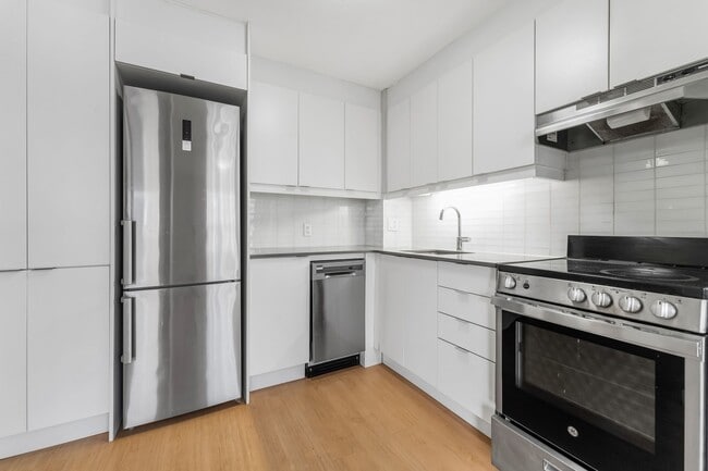 Building Photo - 145 York St Unit 602