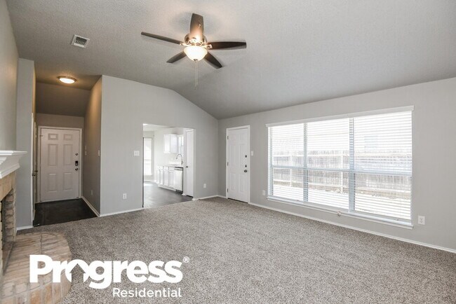 Photo - 1121 Sandalwood Dr