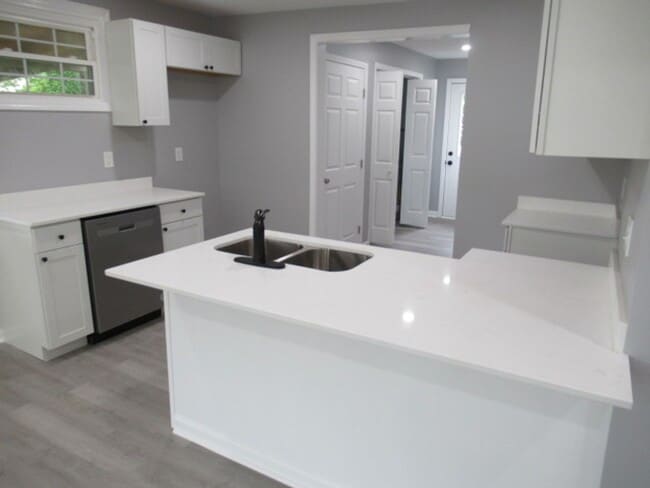 Photo - Cute, remodeled 3bd 1ba house