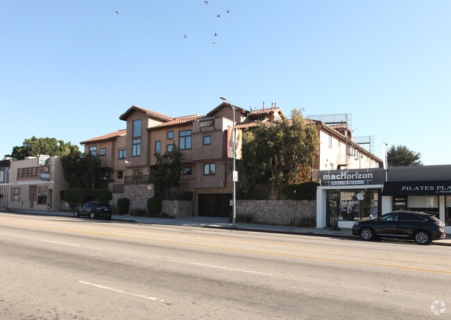 Building Photo - 1342 Highland Ave