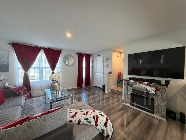 Photo - 35 Cecelia Way