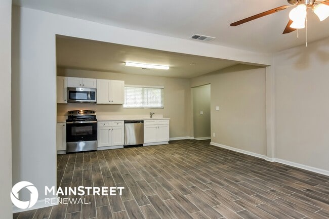 Photo - 3715 Meadowview Dr