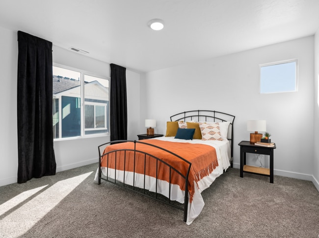 Photo - Beautiful Three Bedroom Home