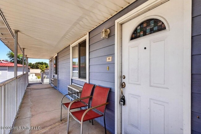 Building Photo - 1664 Beach Blvd Unit 35