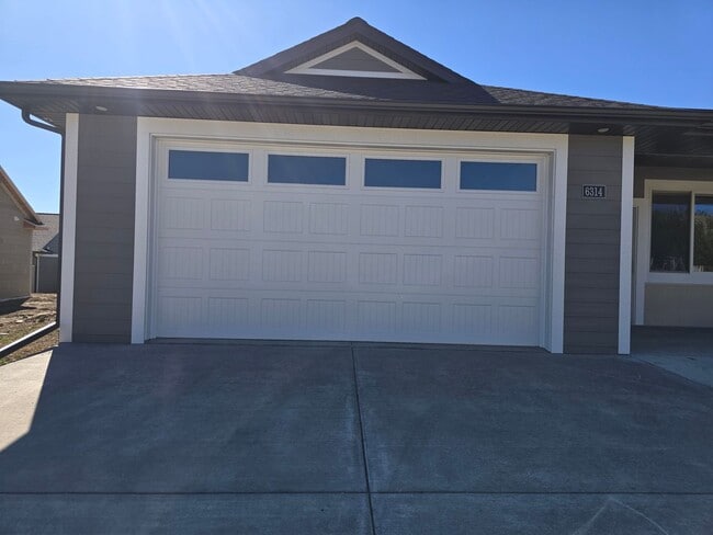 Photo - 6314/6316 Decker Lane Unidad 6314 Decker Ln