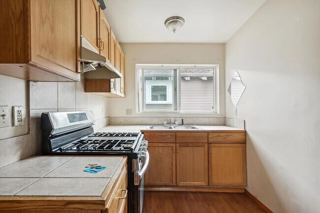 Photo - 4708 7th Ave NE Unit C