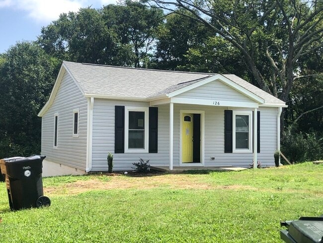 Photo - 126 Eden St NW