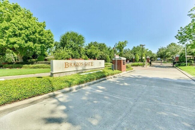 Photo - 6519 Canyon Chase Dr