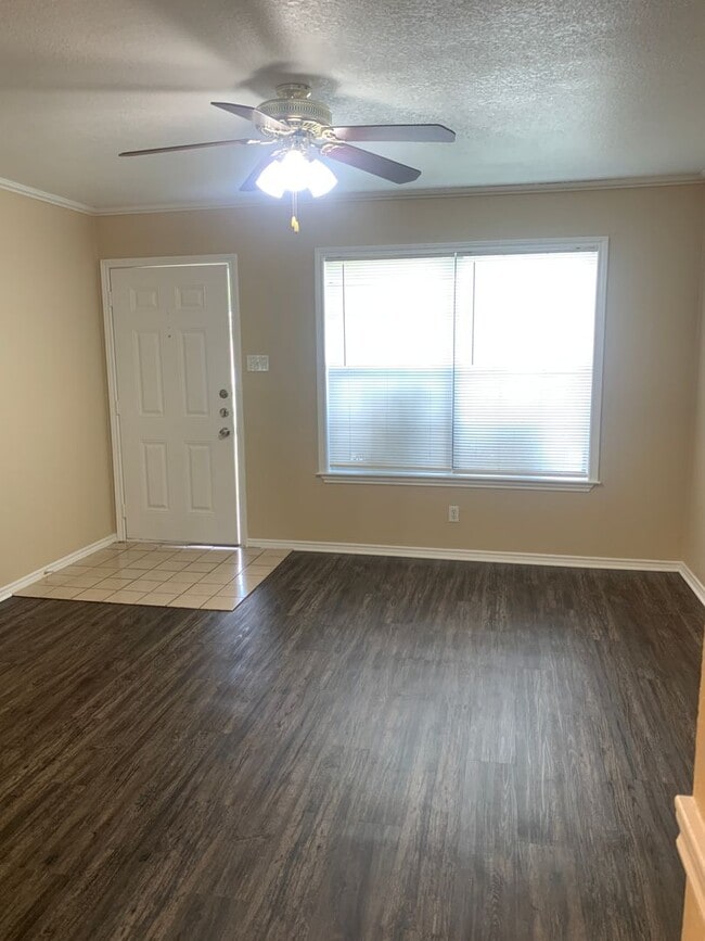 Photo - 1815 Pontotoc Unit A