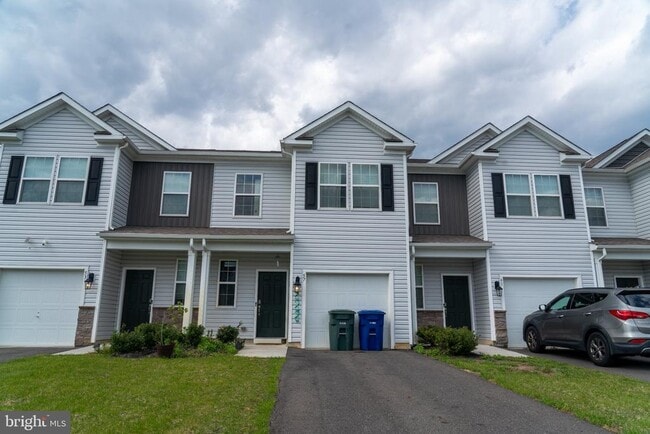 Building Photo - 57 Arlotta St