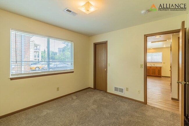 Photo - 928 Moro St Unidad 930