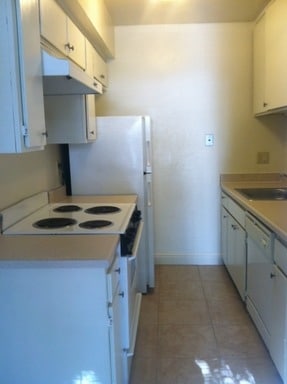 Kitchen - McKinley Manor