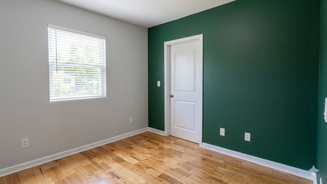 Photo - 2356 Carver Dr NW