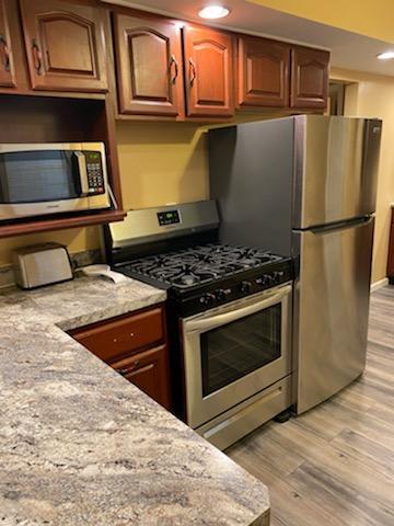 Photo - 12401 Fairview Ct Unit Down