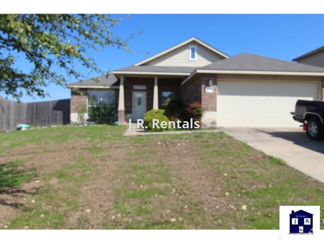 Building Photo - 207 Crowfoot Dr Rental