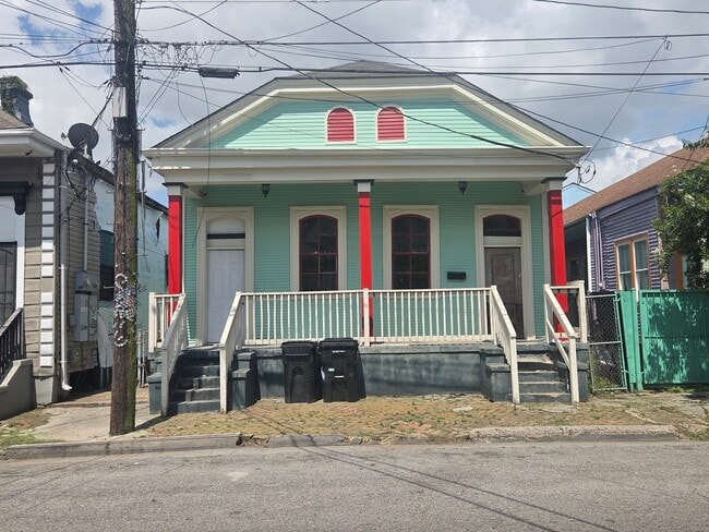 Building Photo - 1356 Saint Anthony St Unit 1358 St Anthony St