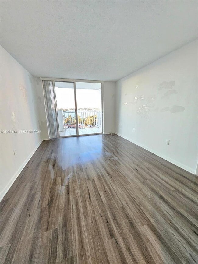Photo - 1200 NE Miami Gardens Dr Unit 812W